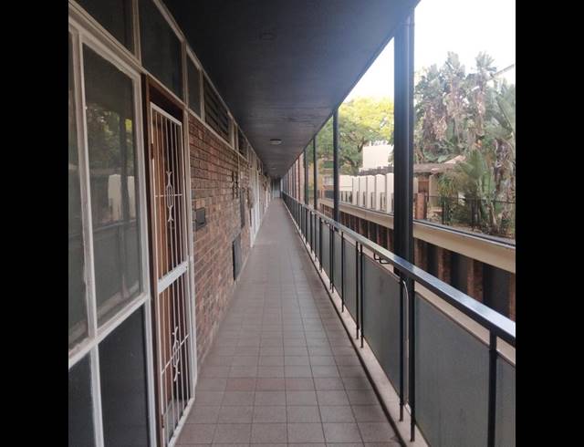 1 BEDROOM APARTMENT FOR SALE IN MUCKLENEUK